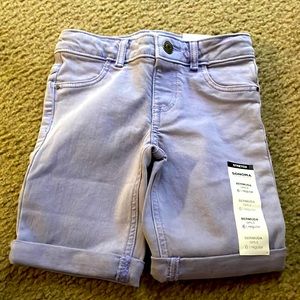 This purple pair of jeans are the brand of SONOMA and are a size 6 regular girls